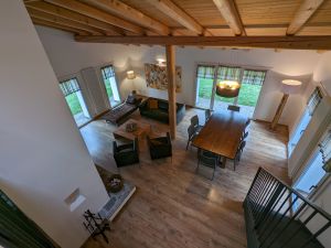 Ferienhaus Villa NINI mit eingezäunten GArten und privatem Swimmingpool Hunde willkommen
großzügiges Wohn/ Esszimmer