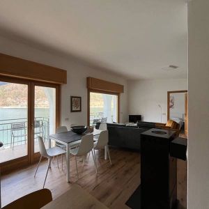 Bild 3: Villa Federica direkt am See, eingez. Garten. Hunde herzlich willkommen