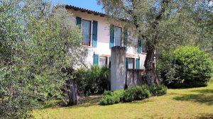 Bild 2: Ferienhaus Laura in Malcesine in einem 2500 m² großen Olivenhain