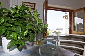 Blick vom Essplatz in der Küche